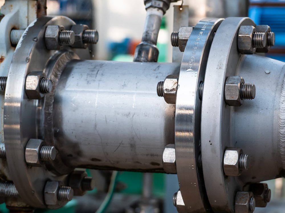 Bolted flange connection