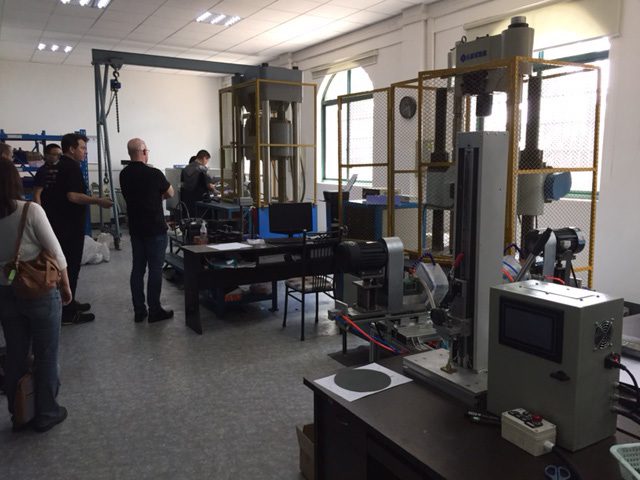 Tensile testing equipment