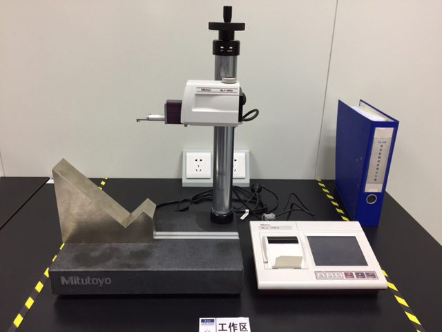 Surface roughness tester